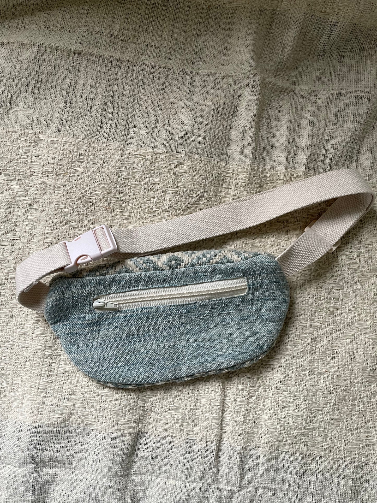 Sac banane Dokmai bleu ciel