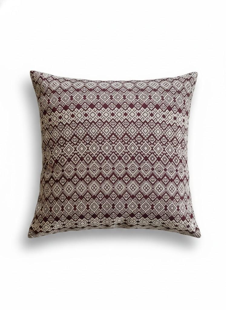 Housse de coussin Kachin bordeaux et beige (RIDA)