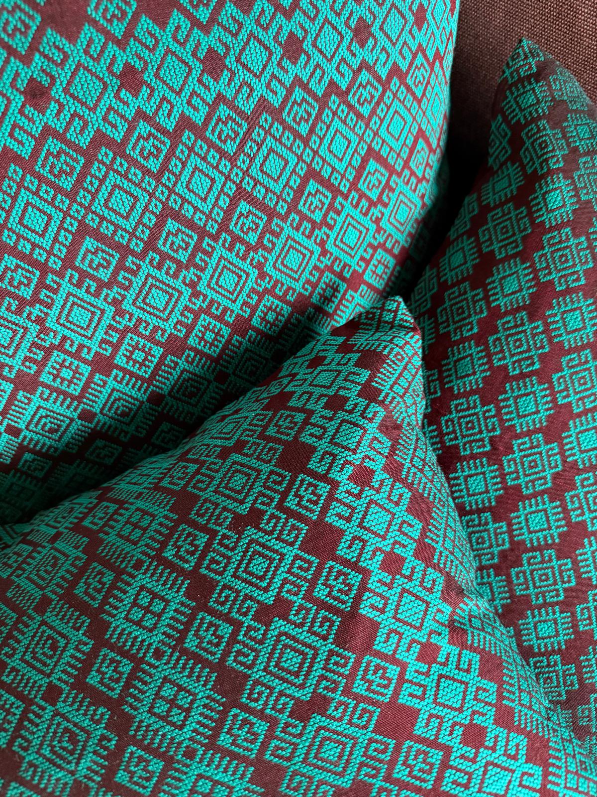 Housse de coussin Kachin bordeaux et turquoise (RIDA)