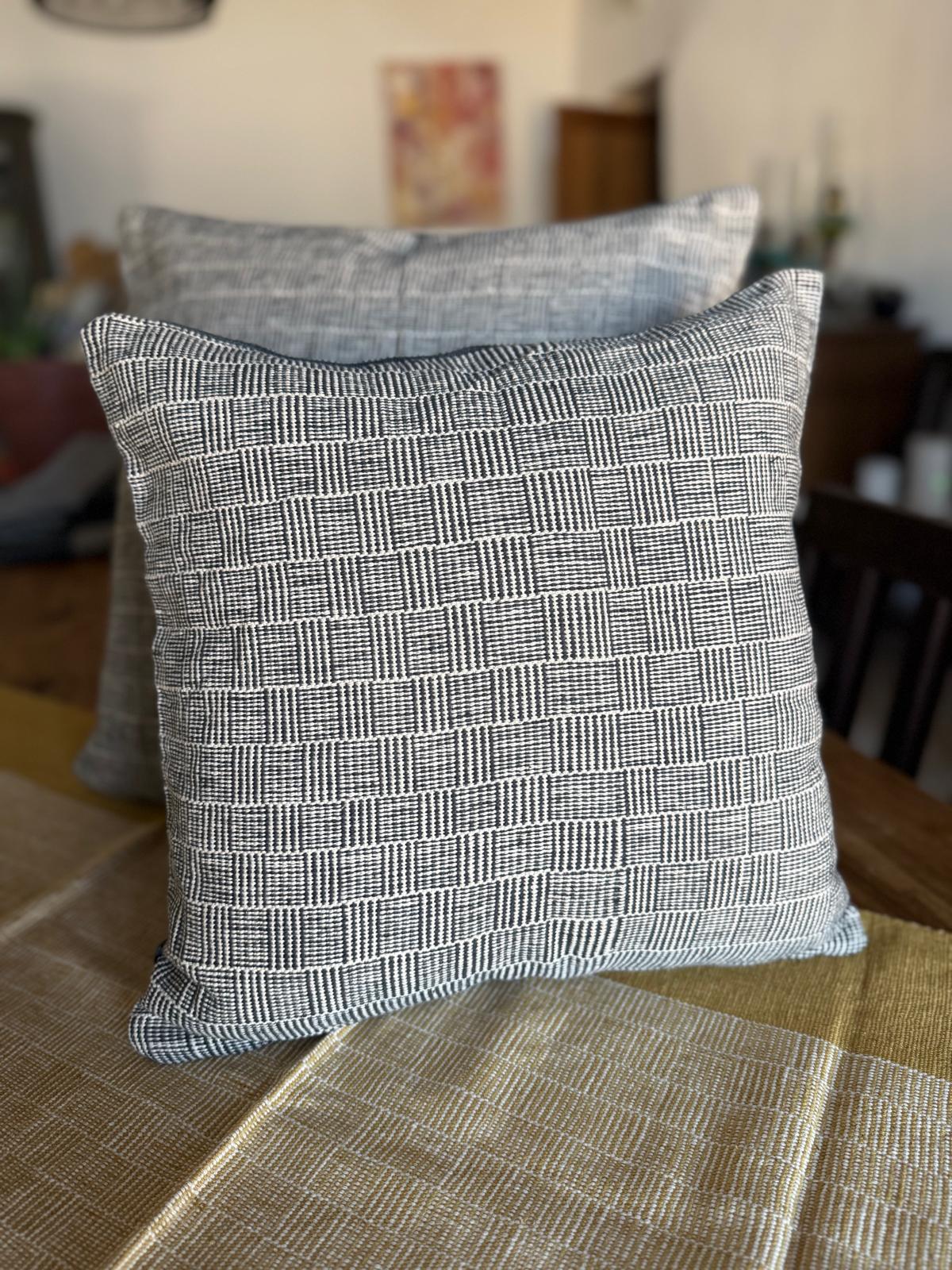 Gelber Kissenbezug „Dokmai“