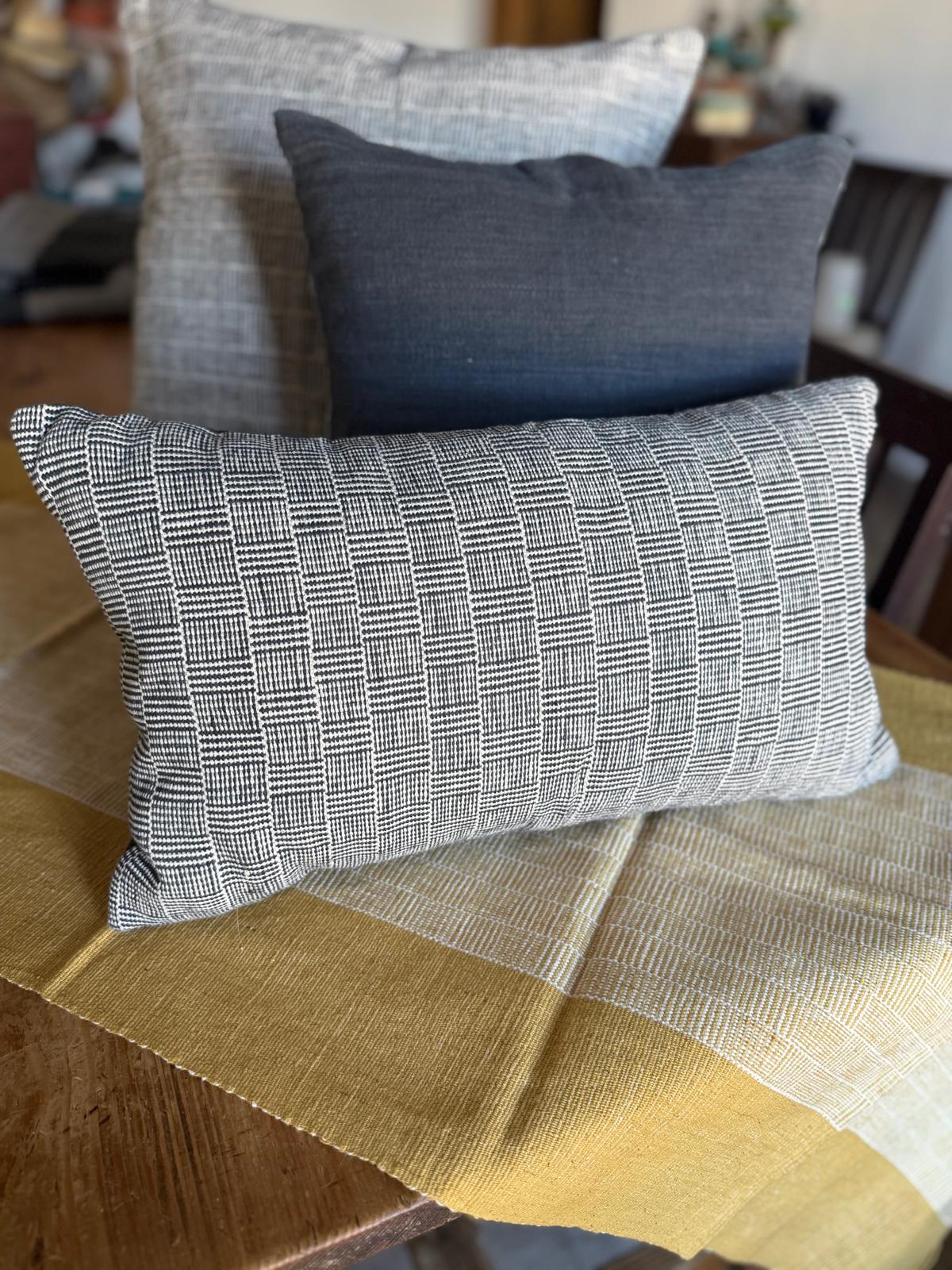 Gelber Kissenbezug „Dokmai“