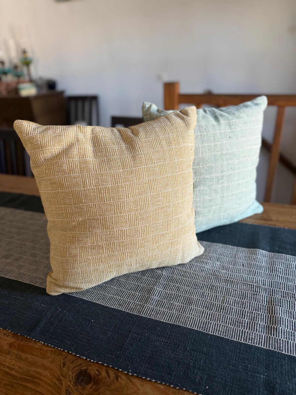 Gelber Kissenbezug „Dokmai“